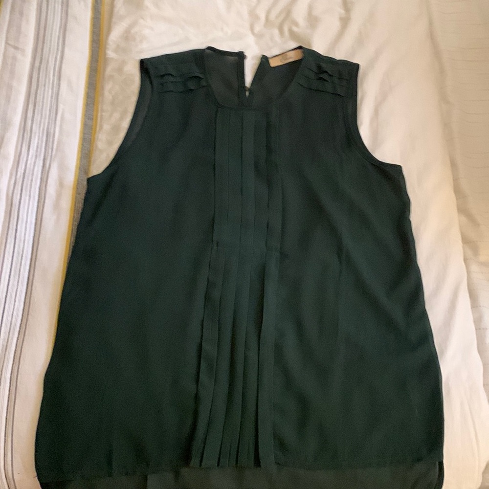 Dark green flowy tank